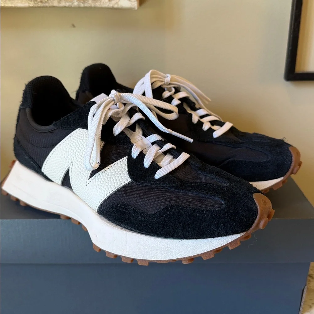 👟 New Balance Women’s 327 Sneakers - Picture 2 of 11